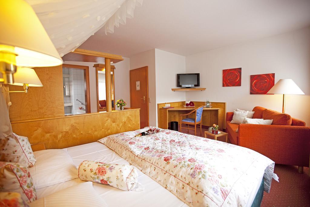 Hotel Restaurant Lamm Hebsack Remshalden Bagian luar foto